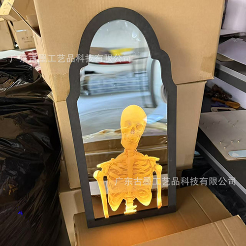 Gumowoodcrafts'' spegill með draugalegum hrekkjavökudeigi 2025: Byltingarkennd hológrafísk skreyting fyrir seljendur sem selja vörur sínar yfir landamæri