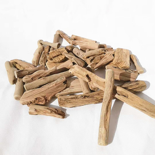 The Art of Natural Wood Crafts - Driftwood, River Wood and Polished Decorative Wood Pieces