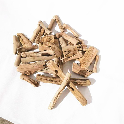 The Art of Natural Wood Crafts - Driftwood, River Wood and Polished Decorative Wood Pieces