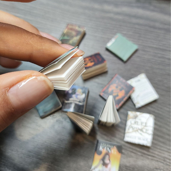 Miniature Classic Novel Book Box - Wooden Dollhouse Decor