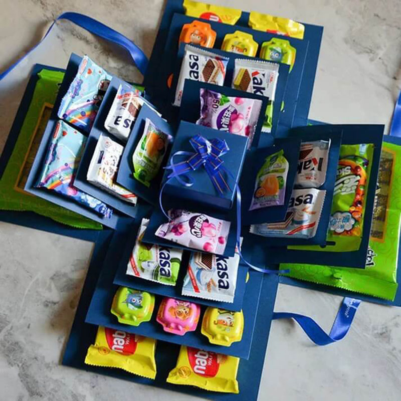 Surprise Explosion Gift Box Kit - Christmas Festive Gift Set