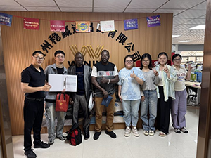 وینیو نوآوری‌های چرم سازگار با محیط زیست خود را به شرکای آفریقایی خود در جینجیانگ ارائه می‌دهد