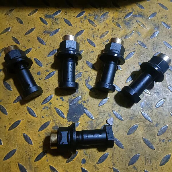 Howo Truck Bolts And Nuts STR Front Wheel Bolts 99000410104