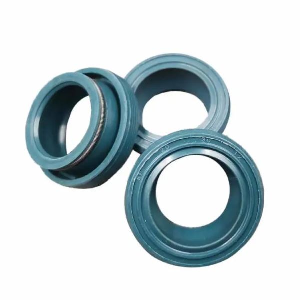 Howo Truck Parts D12 Oil Seal VG1540040022A 20*30*12