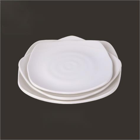 Set Piring Makan Melamin Putih Mewah