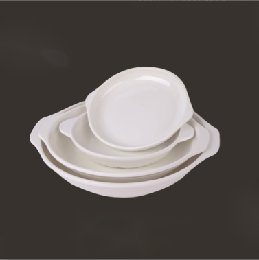 Colección de utensilios de cocina de melamina blanca