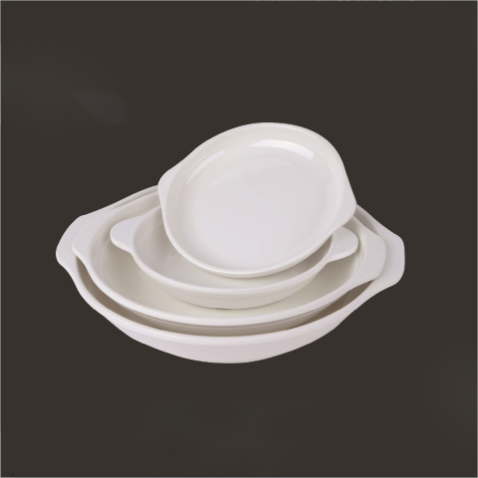 Colección de utensilios de cocina de melamina blanca