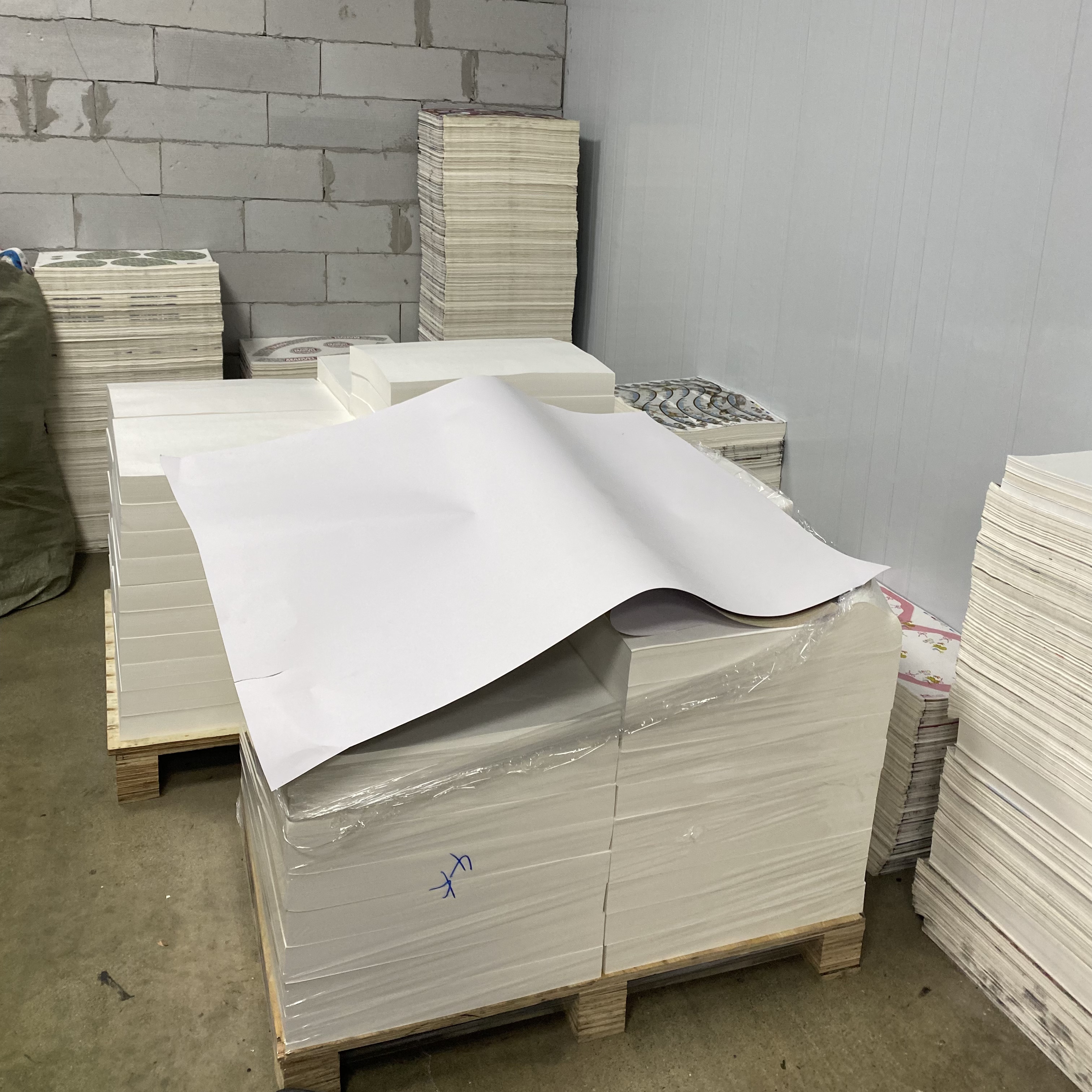 Qu'est-ce que le papier décalcomanie mélaminé ?