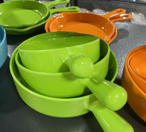 Belle poudre de moulage en mélamine de couleur verte pour la vaisselle