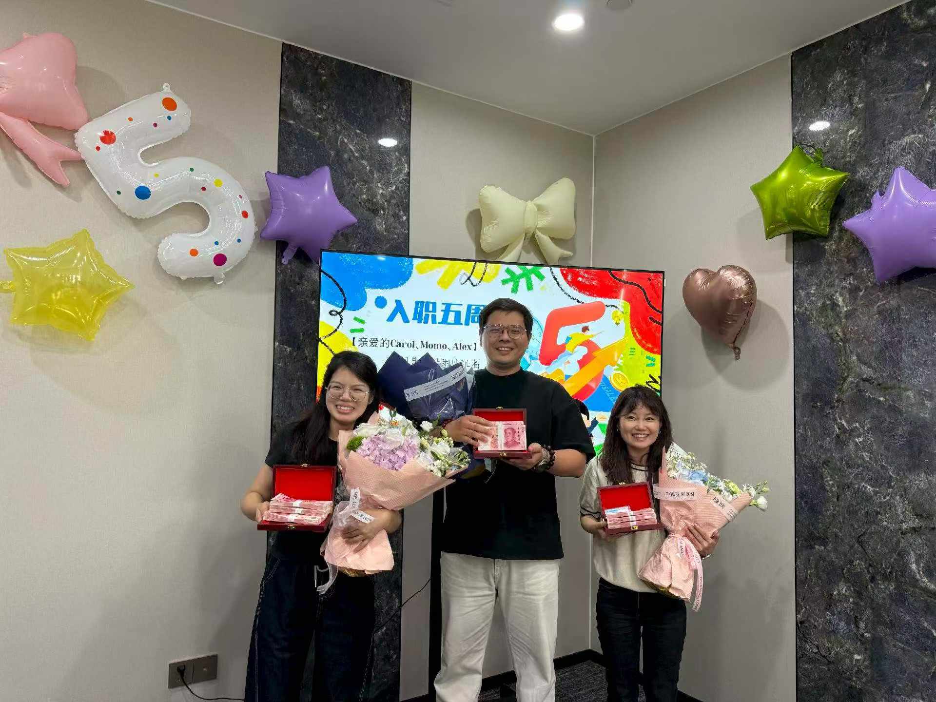 Dongxin Melamine:Five Years of Perseverance, Walking Together for Growth