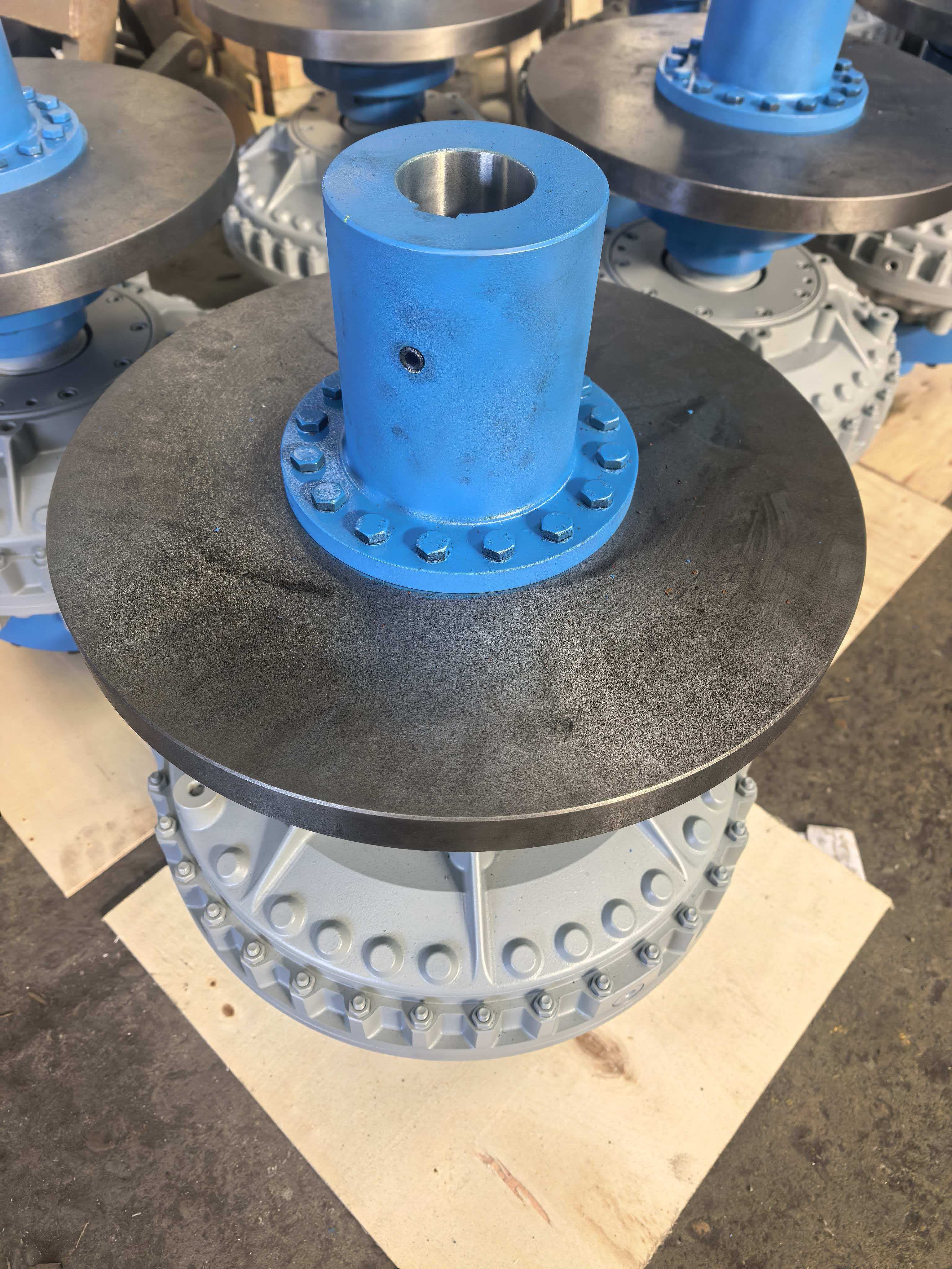 Hydrodynamic Coupling