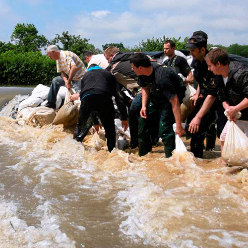 Les mégaphones jouent un rôle clé dans les secours d'urgence