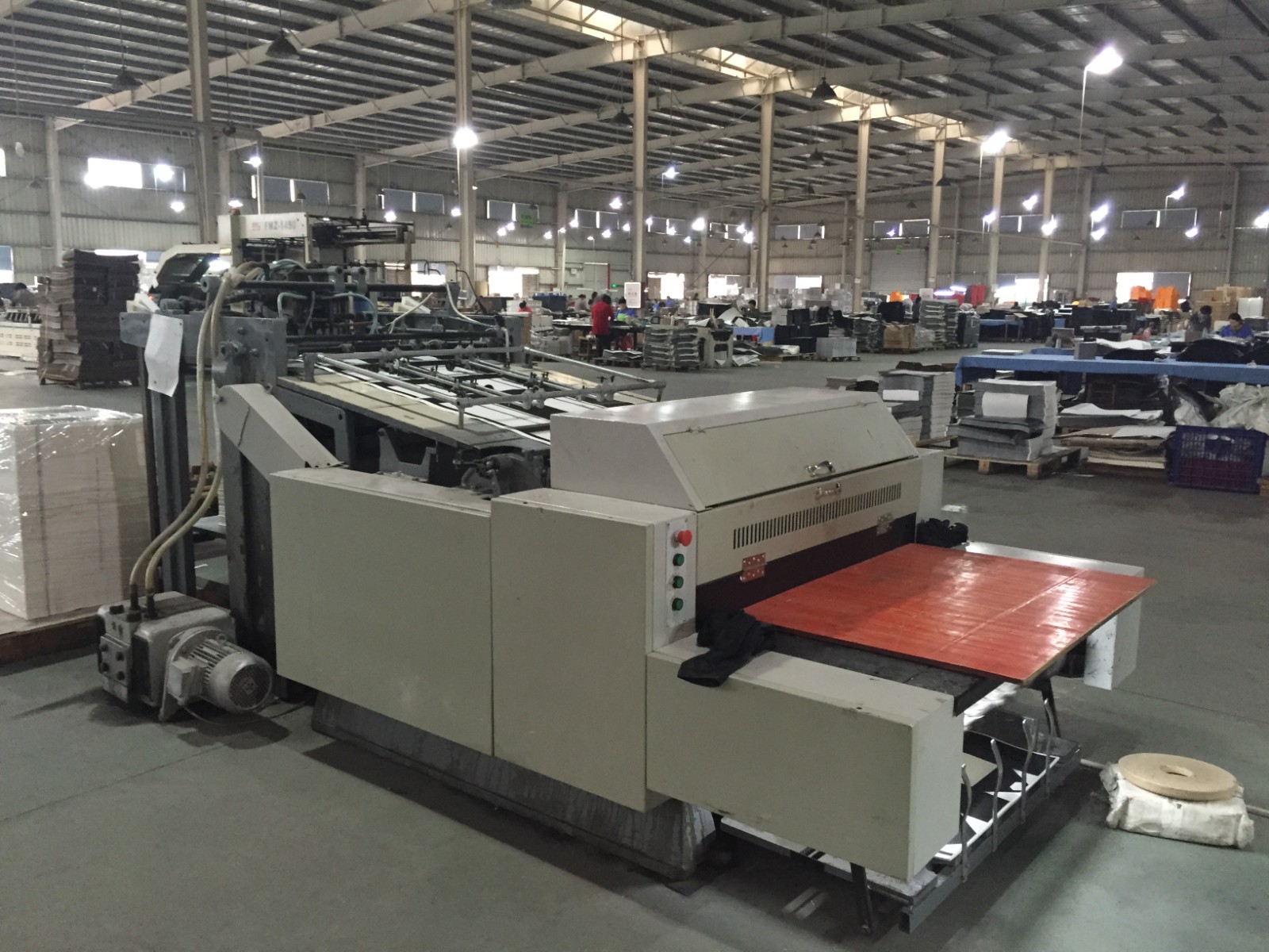 automatic embossing machine.JPG