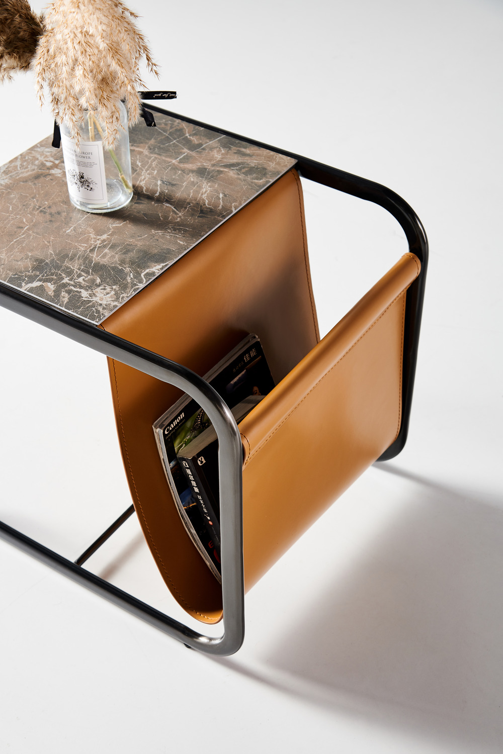 End table with magazine rack