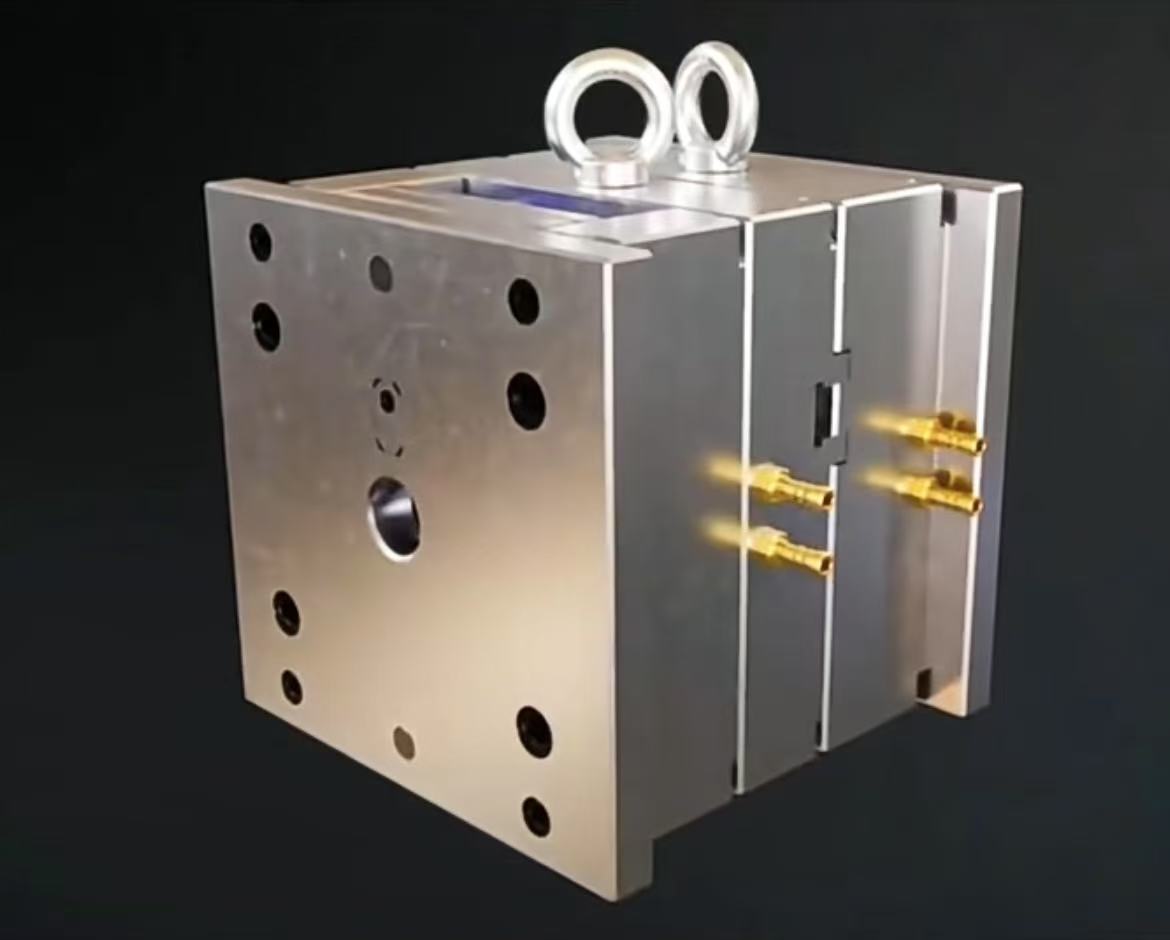 How to Save Money Smartly When Opening Plastic Injection Molds? These Two Keys in Mold Manufacturing Must Be Understood How to Save Money Smartly When Opening Plastic Injection Molds? These Two Keys in Mold Manufacturing Must Be Understood