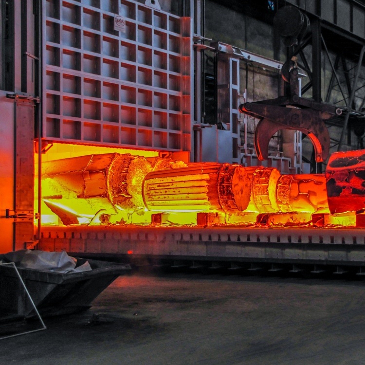 heat treatment furnace for sale