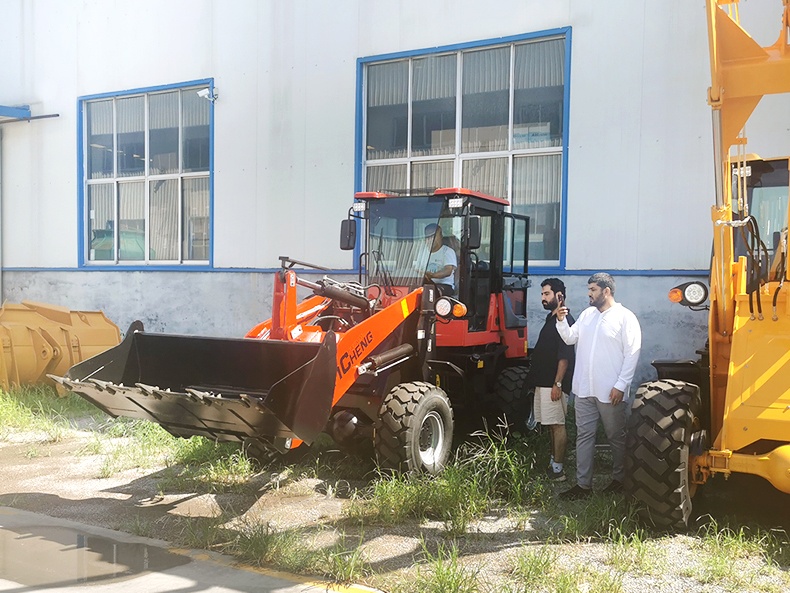 wheel loader