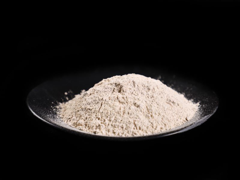 Small particle feed grade magnesium oxide