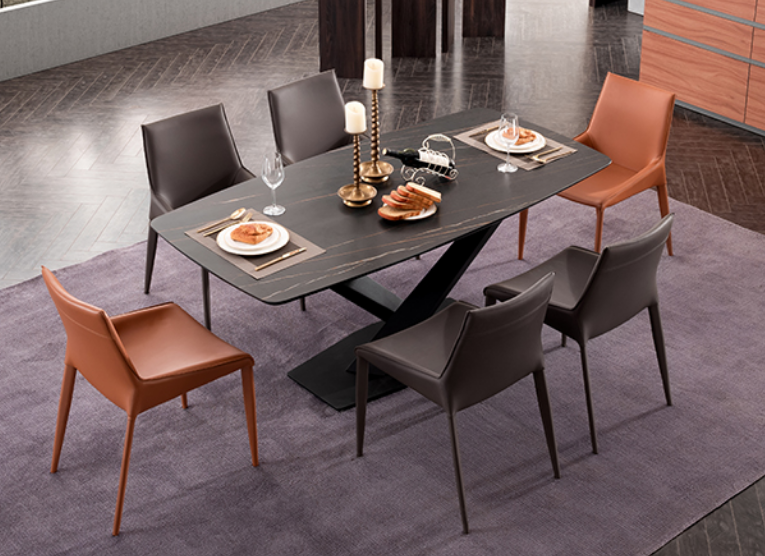 Diningroom furniture