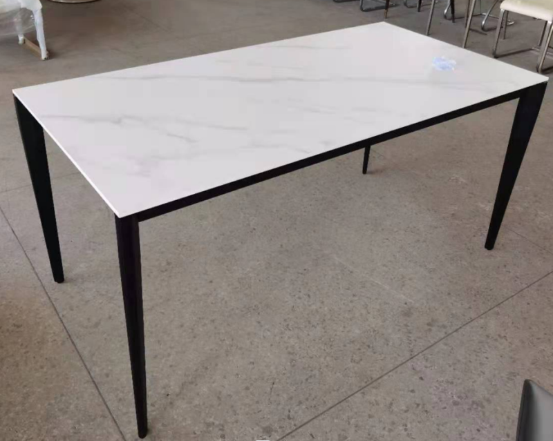 Combining Metal Legs and Stylish Dining Table