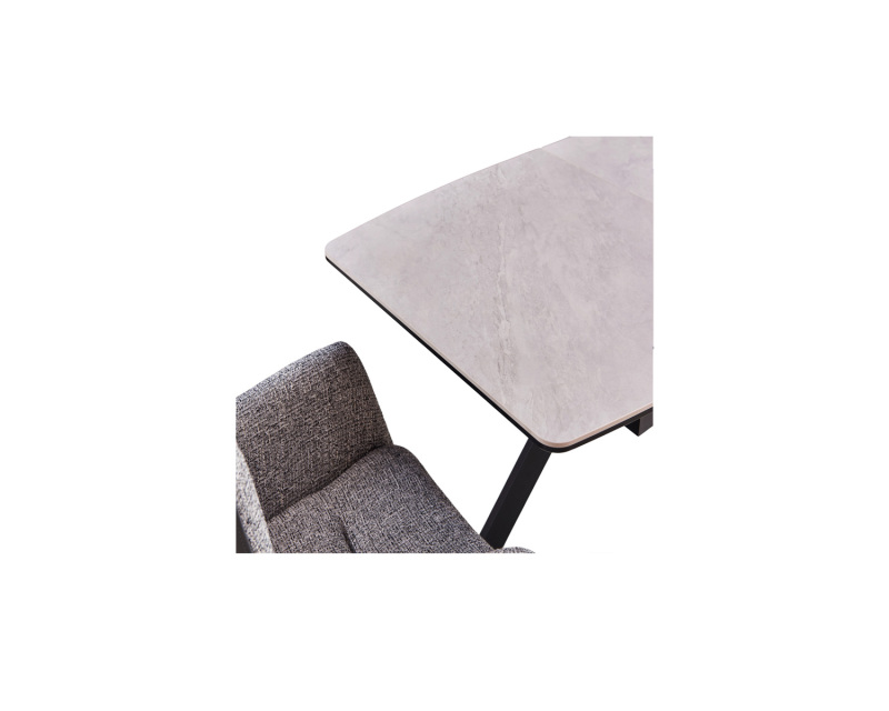 Table à manger avec pieds en métal et plateau en céramique