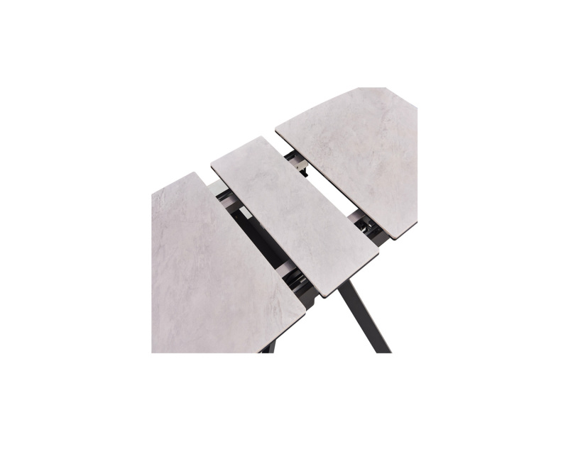 Table à manger avec pieds en métal et plateau en céramique