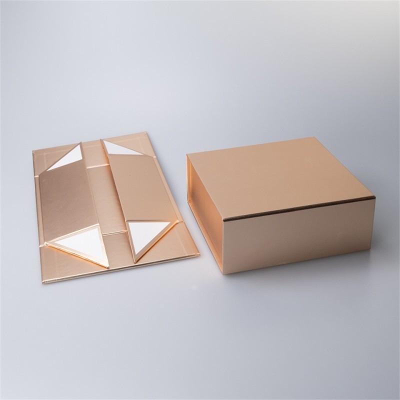 Factory Price Custom Matte Golden Luxury Foldable Magnetic Paper Gift Box Packaging
