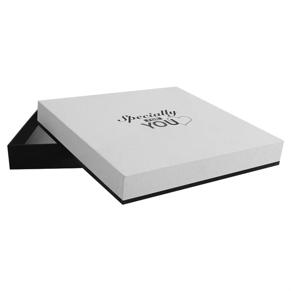 Magnetic paper box