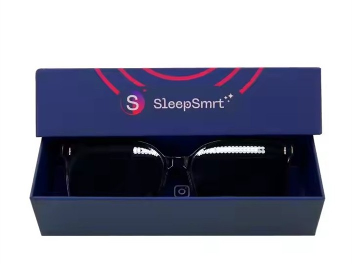 Which type of paper gift box is typically for eyewear packaging?