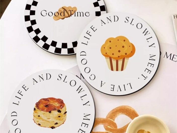 Why custom pulpboard paper coasters is suitable be used as beer mats at wine bar?