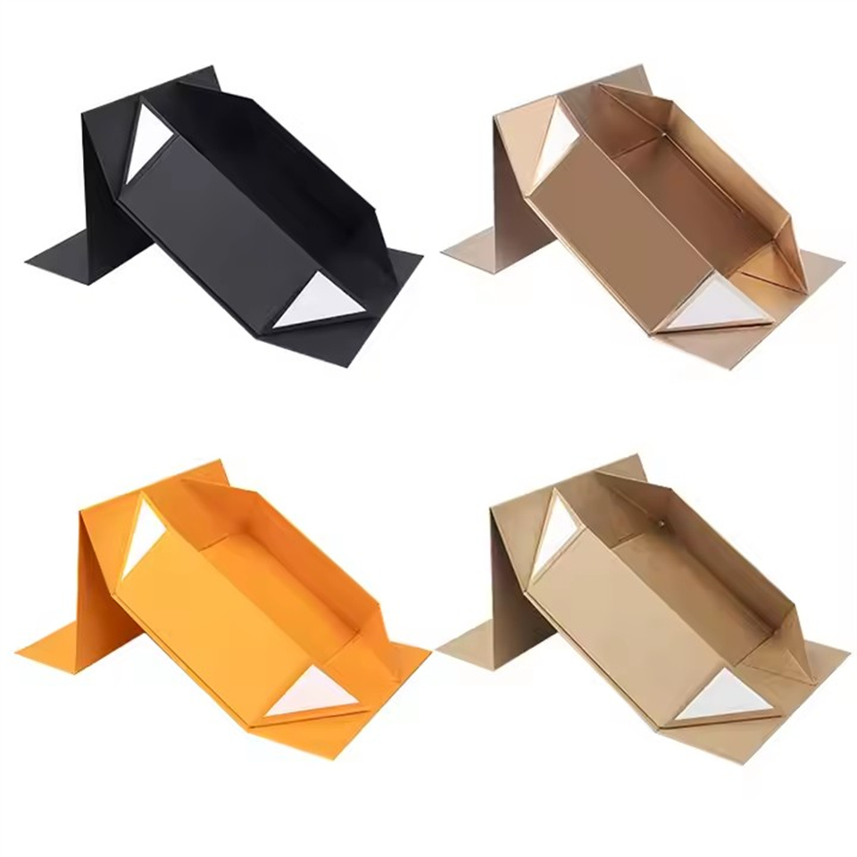 Paper gift boxes