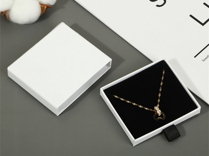 2025 Innovative custom printed paper gift boxes for your branded jewelry.