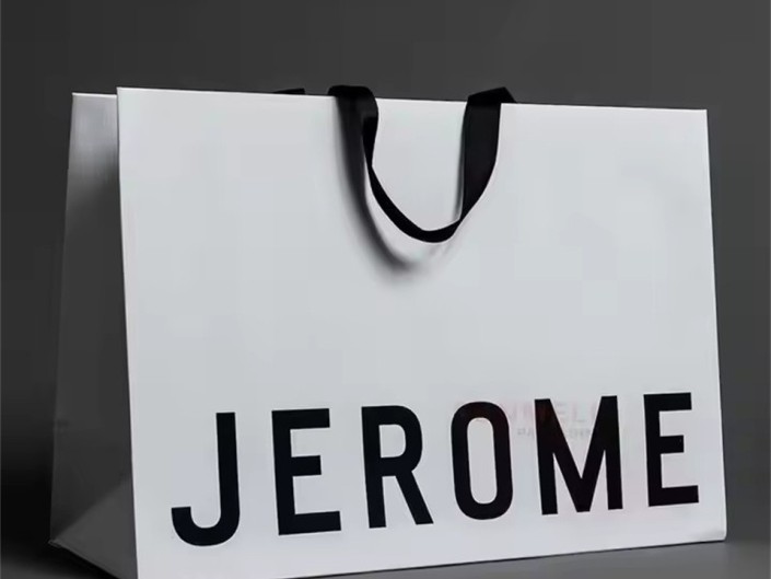 2025 Highly Recommended White Luxury Paper Shopping Bags For Branded Stores.