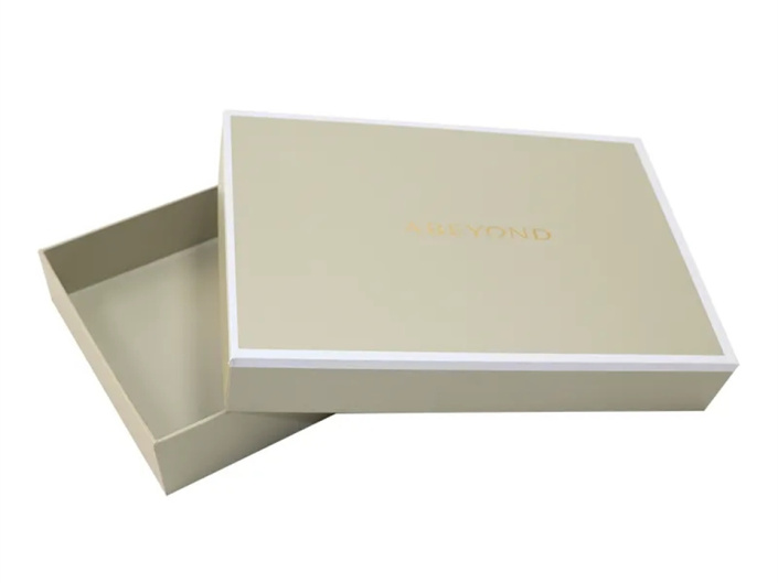 Cusomized luxury rigid paper gift box we made definitely will elevated your scrafs brand reputation.