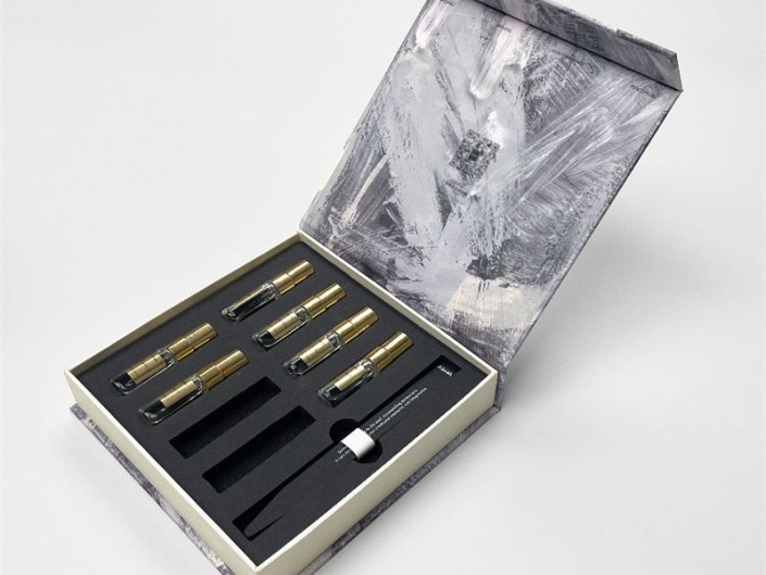 How does custom small paper gift box packaging help your 3/5ml tester perfume samples attract your clients?