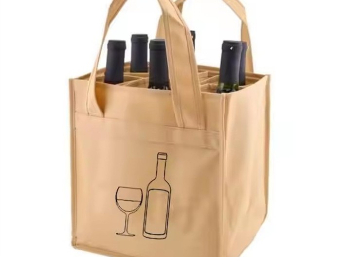 How Custom Reusable Bags Strengthen Brand Identity?