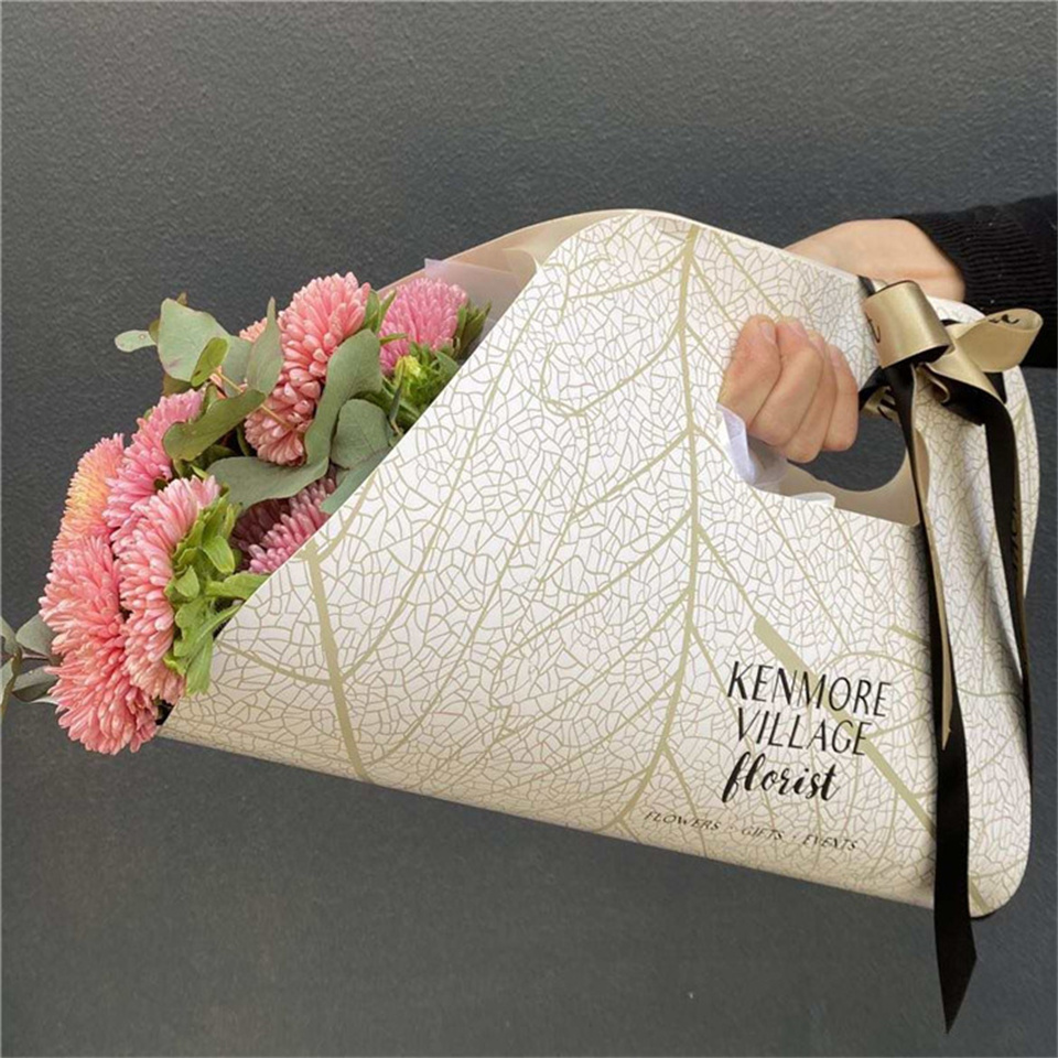 Paper sleeve for flower