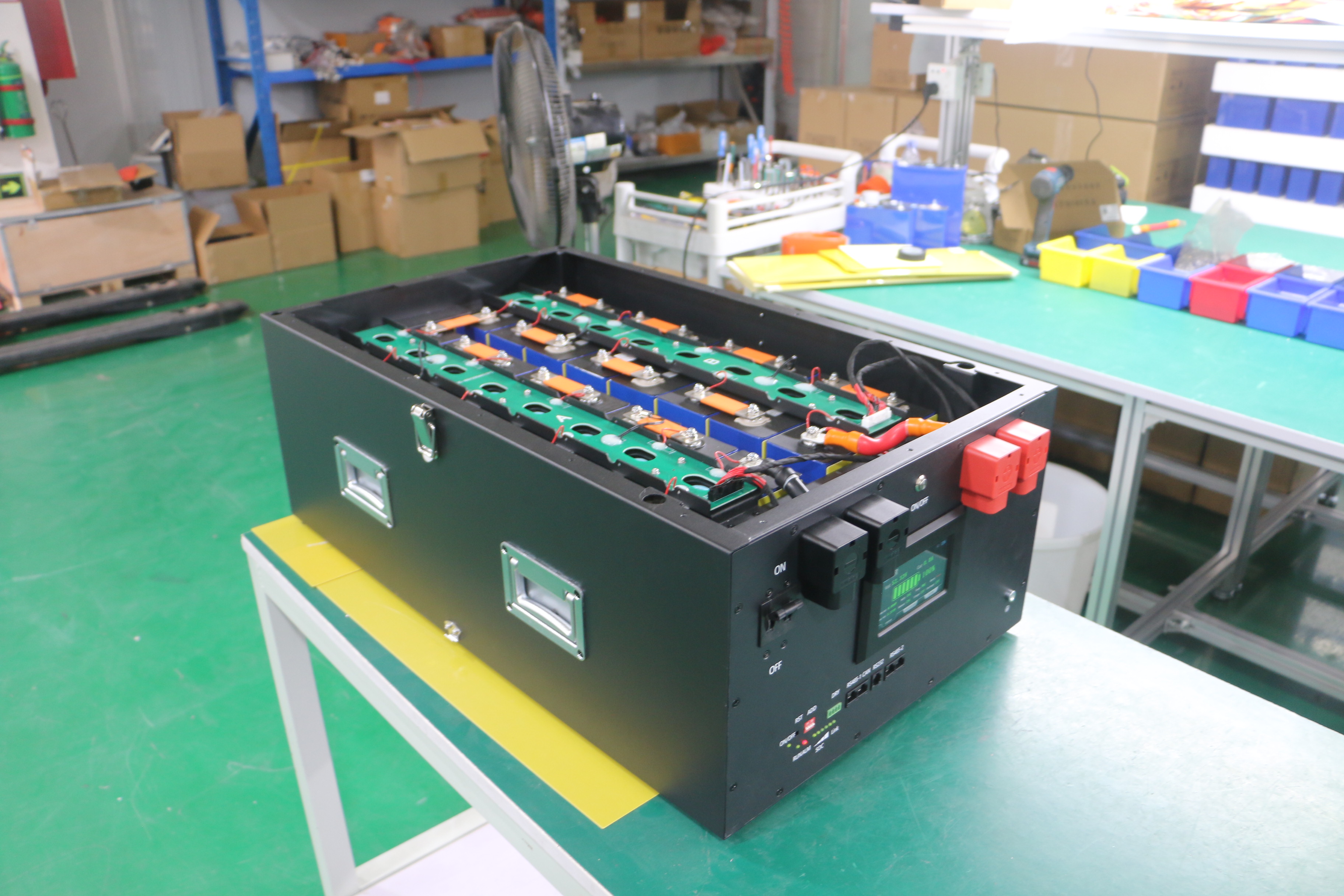 Lifepo4 Аккумулятор 310AH Литий-ионный аккумулятор 51,2 В 300 Ач 15 кВт Lifepo4 Аккумулятор 310AH Литий-ионный аккумулятор 51,2 В 300 Ач 15 кВт