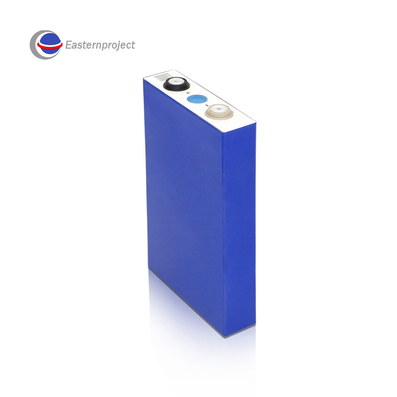 Batteria al litio LiFePO4 da 3,2 V 105 Ah