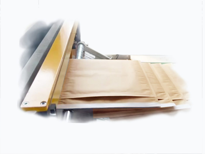 Honeycomb Paper Mailer Machine