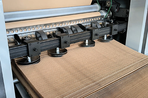Automatic Kraft Folding Machine Drives Sustainable Paper Packaging Production