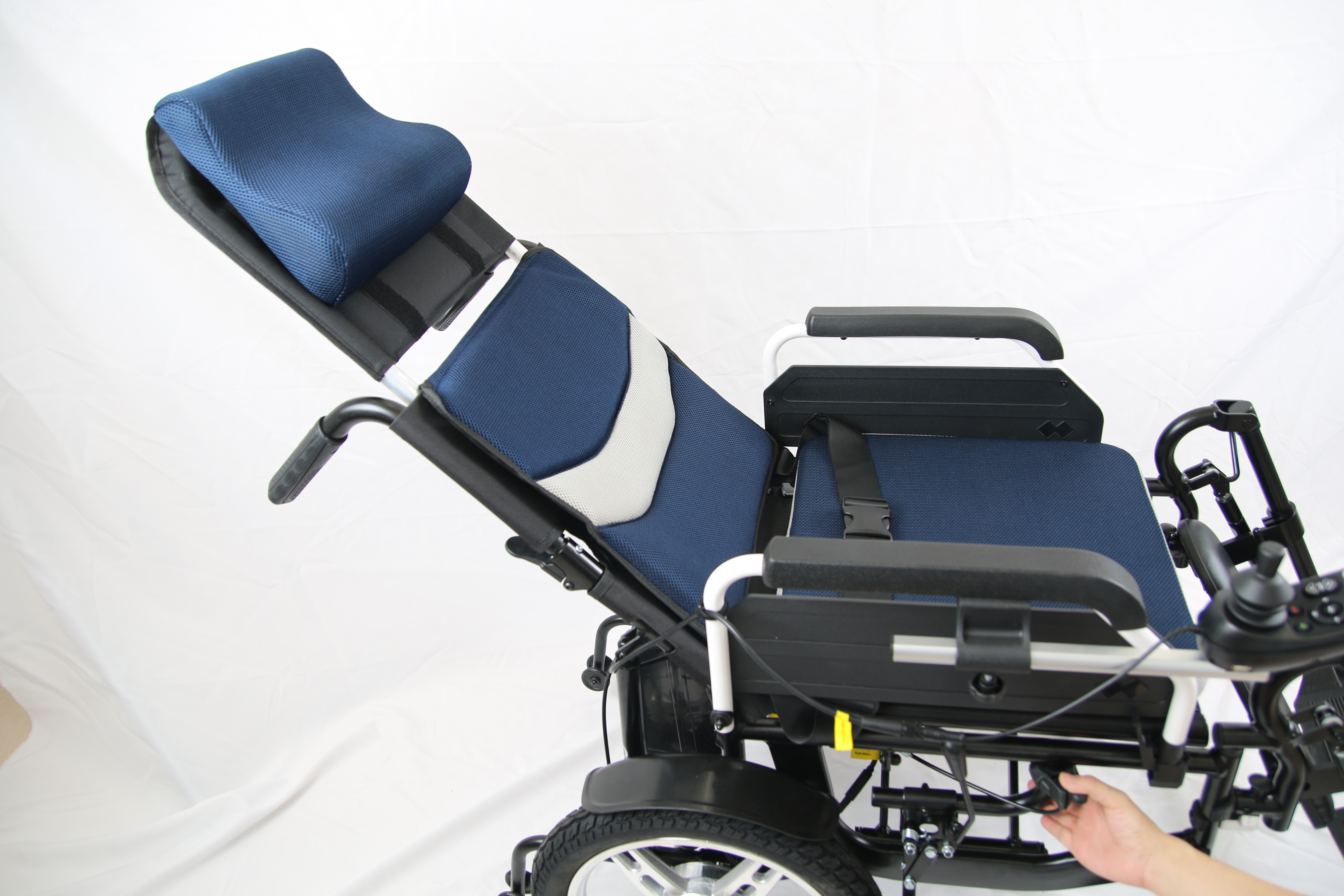 Multi Functional Reclining Electric Power Wheelchair