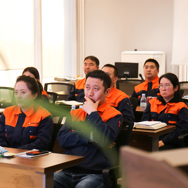 CHNSMILE piti lokakuun kuukausittaisen yritystietojen analysointikokouksen