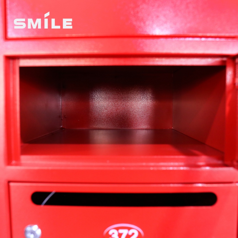 Cassetta postale in metallo rossa per esterni