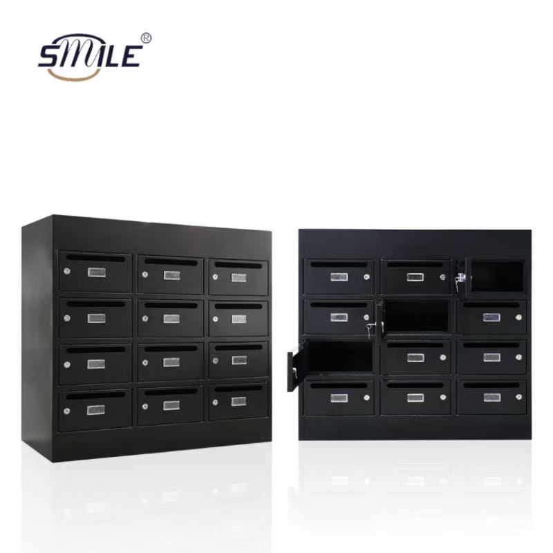 Boîte aux lettres extérieure murale en métal de style appartement