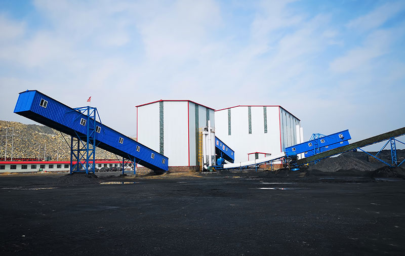 Antaibao külszíni szénbánya a kínai Coal Pingshuo csoportban