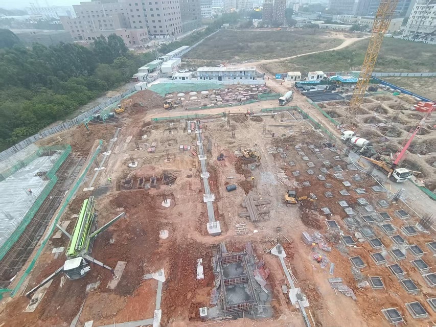 PUR hot melt adhesive