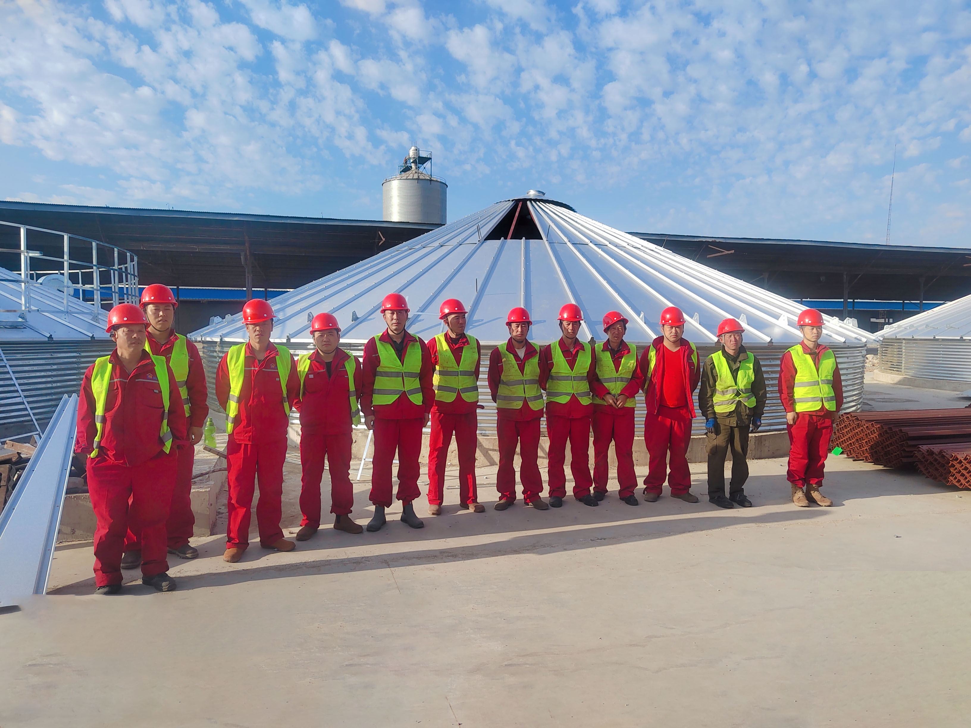 Circulating drying tower