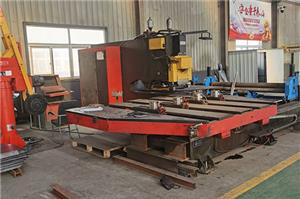 Teknologi Terkemuka, Peralatan Kelas Pertama