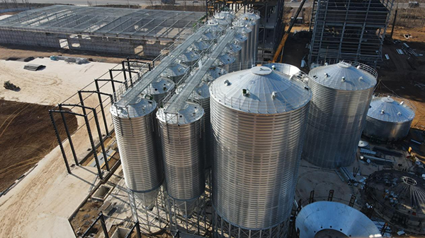 Les performances supérieures et l'expertise en fabrication de Scraper Conveyor mènent l'avenir